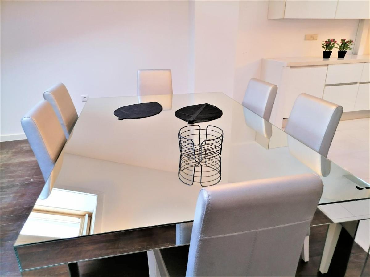 24 Loft Design Avenue *